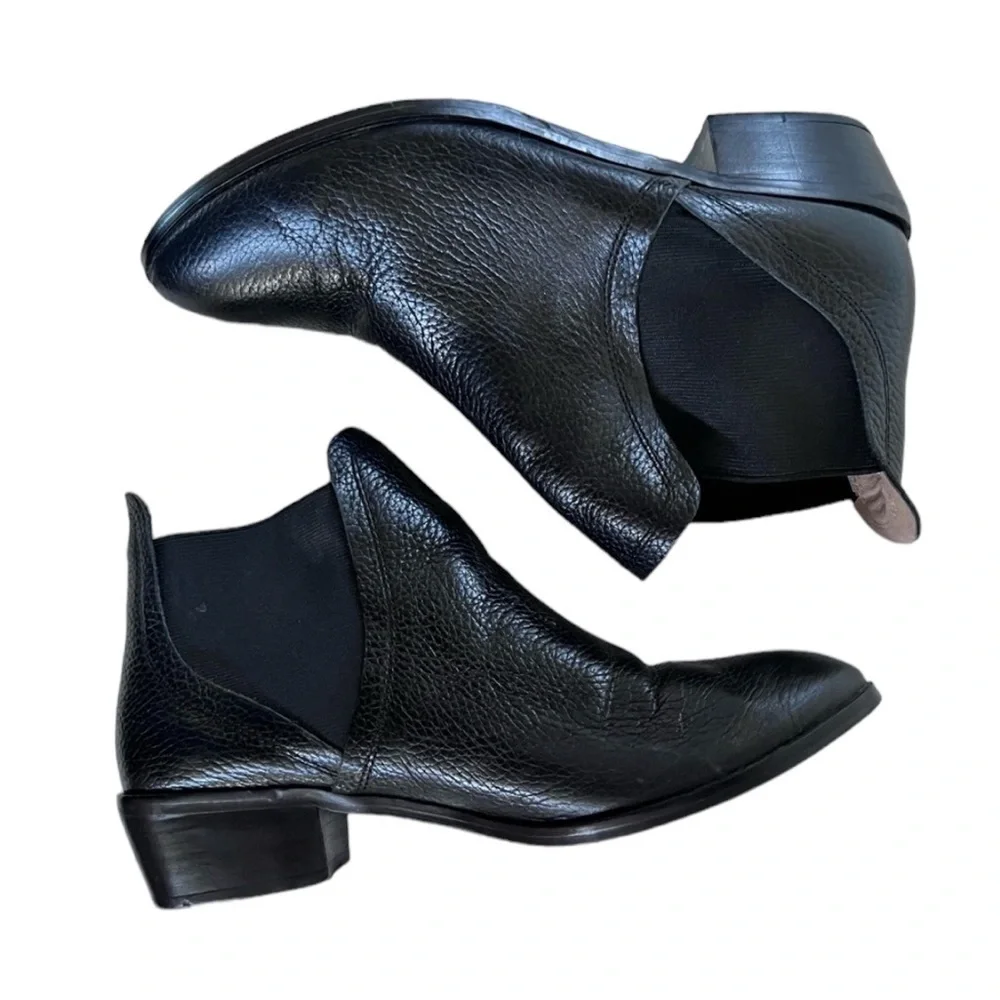 Splendid Black Pebbled Leather Pull On Ankle Boot Size 9.5
